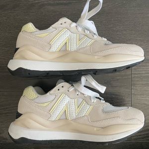 Women’s New Balance 57/40